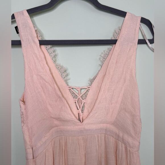 Forever 21 Blush Lace Maxi Small Dress - Picture 2 of 13